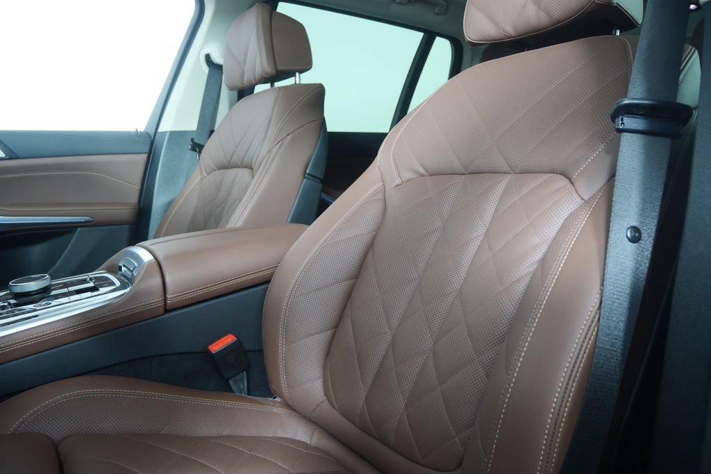 Used 2026 BMW X7 xDrive40i AWD/4WD image 10