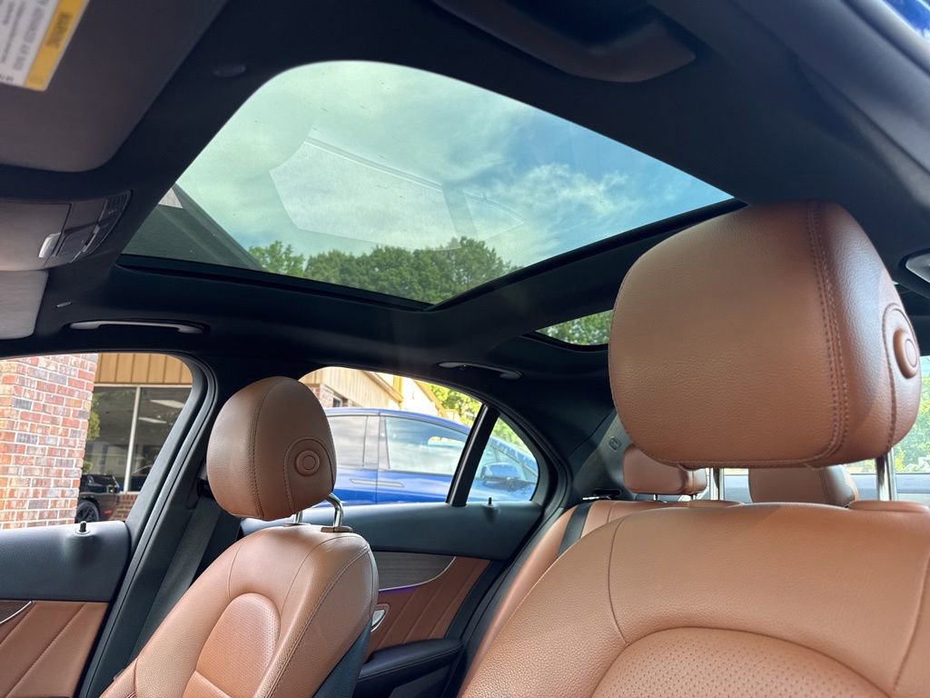 Used 2019 Mercedes-Benz C 300 Sedan image 2