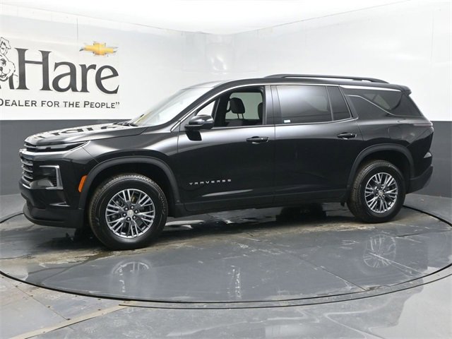 Used 2025 Chevrolet Traverse LT image 33