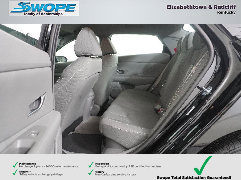 New 2026 Hyundai Elantra Hybrid FWD image 11