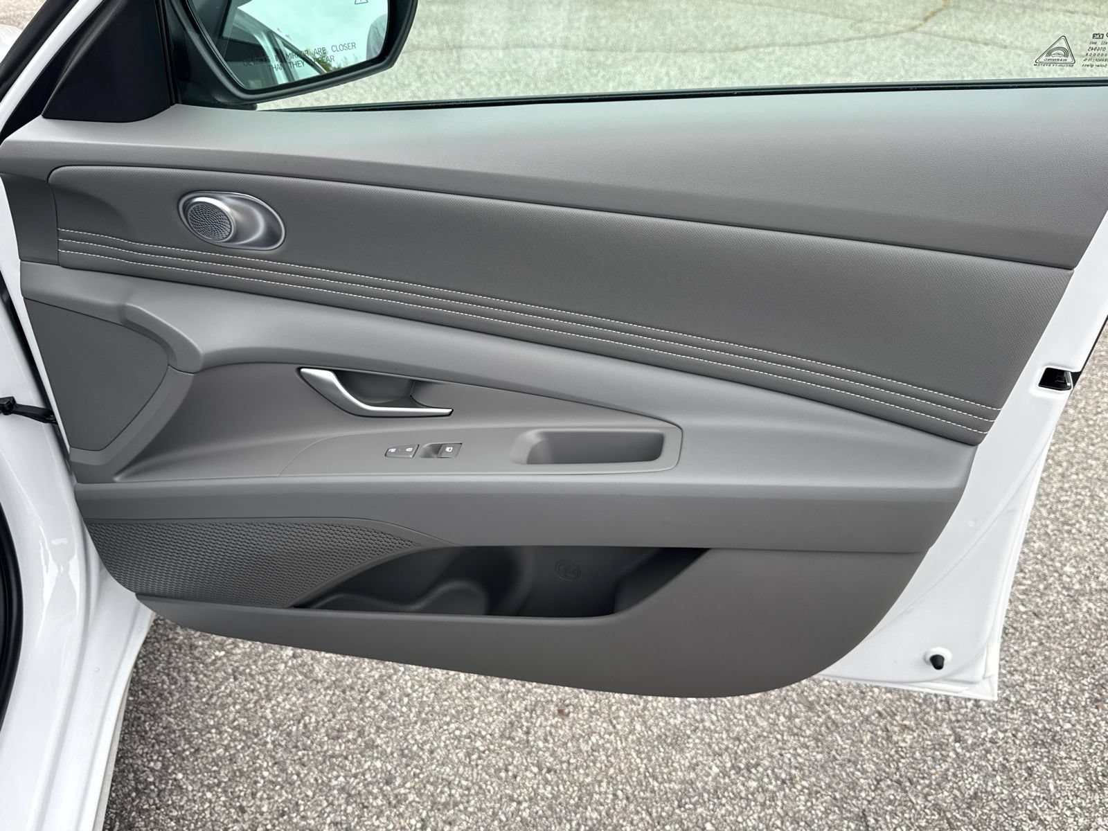 Used 2026 Hyundai Elantra Sport FWD image 14