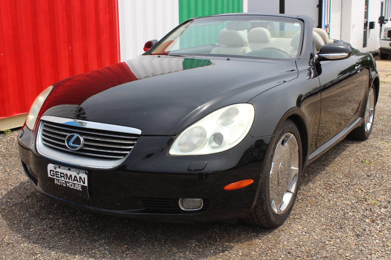 Used 2002 Lexus SC 430 Convertible image 3