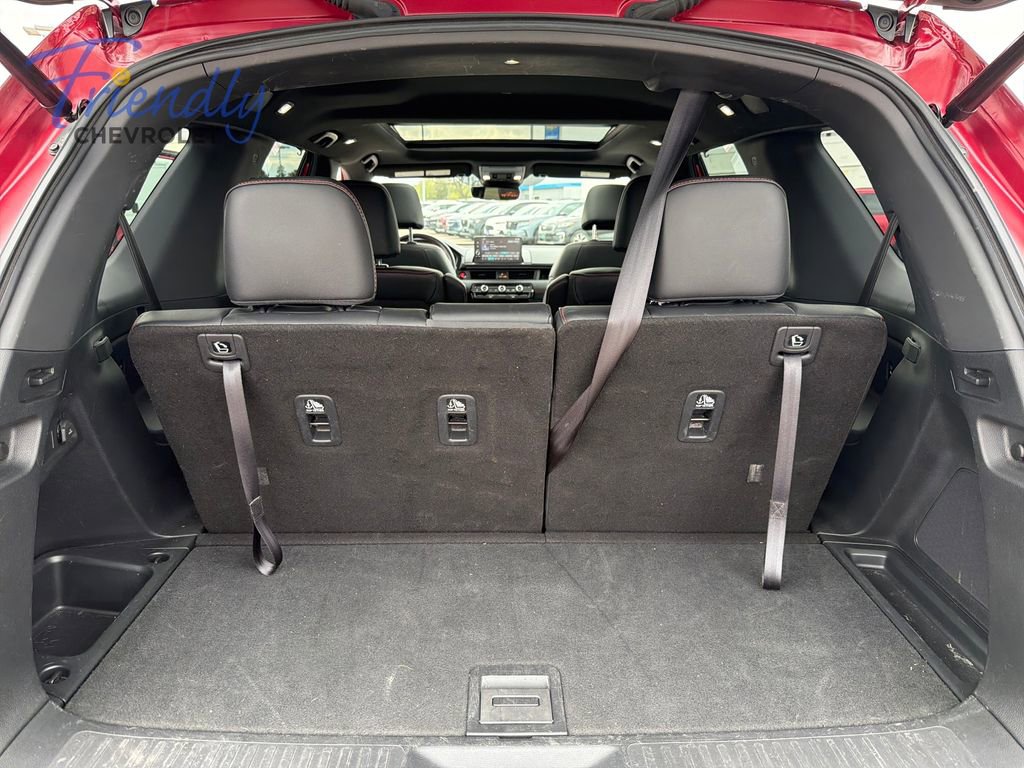 Used 2025 Honda Pilot TrailSport image 11