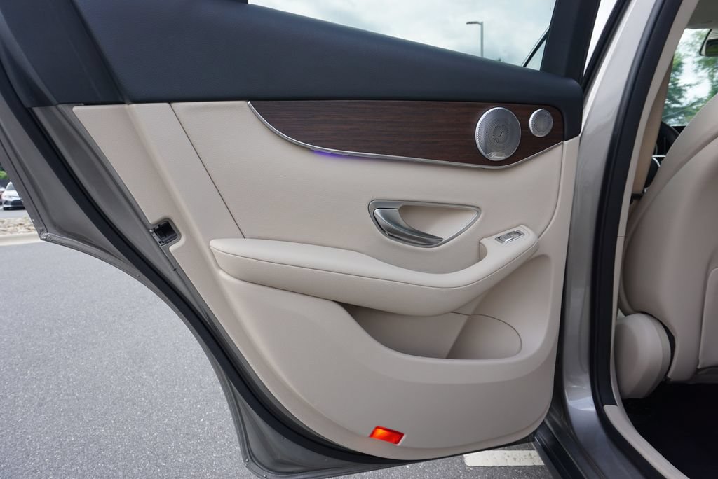 Certified 2020 Mercedes-Benz GLC 300 4MATIC image 37