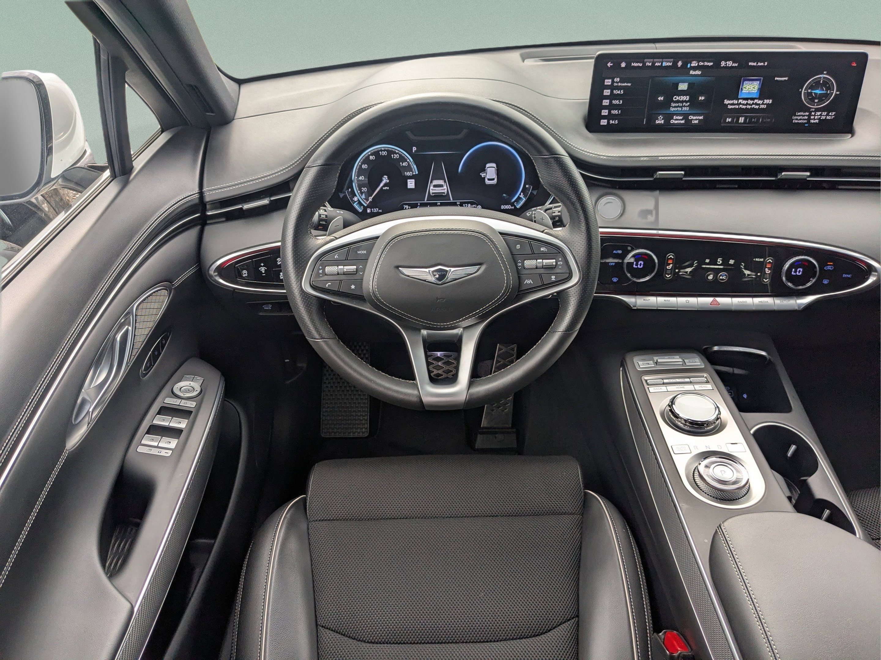 Used 2025 Genesis GV70 2.5T w/ Sport Prestige Package AWD/4WD image 15
