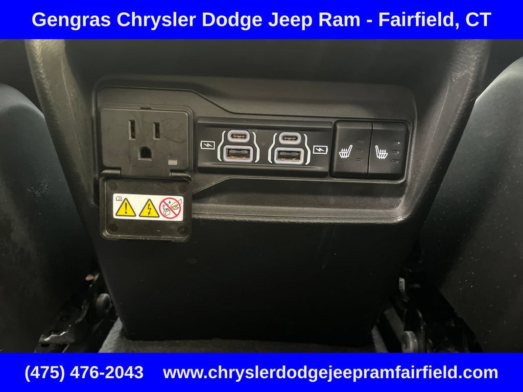 Used 2023 Jeep Grand Cherokee Limited w/ Luxury Tech Group II AWD/4WD image 43