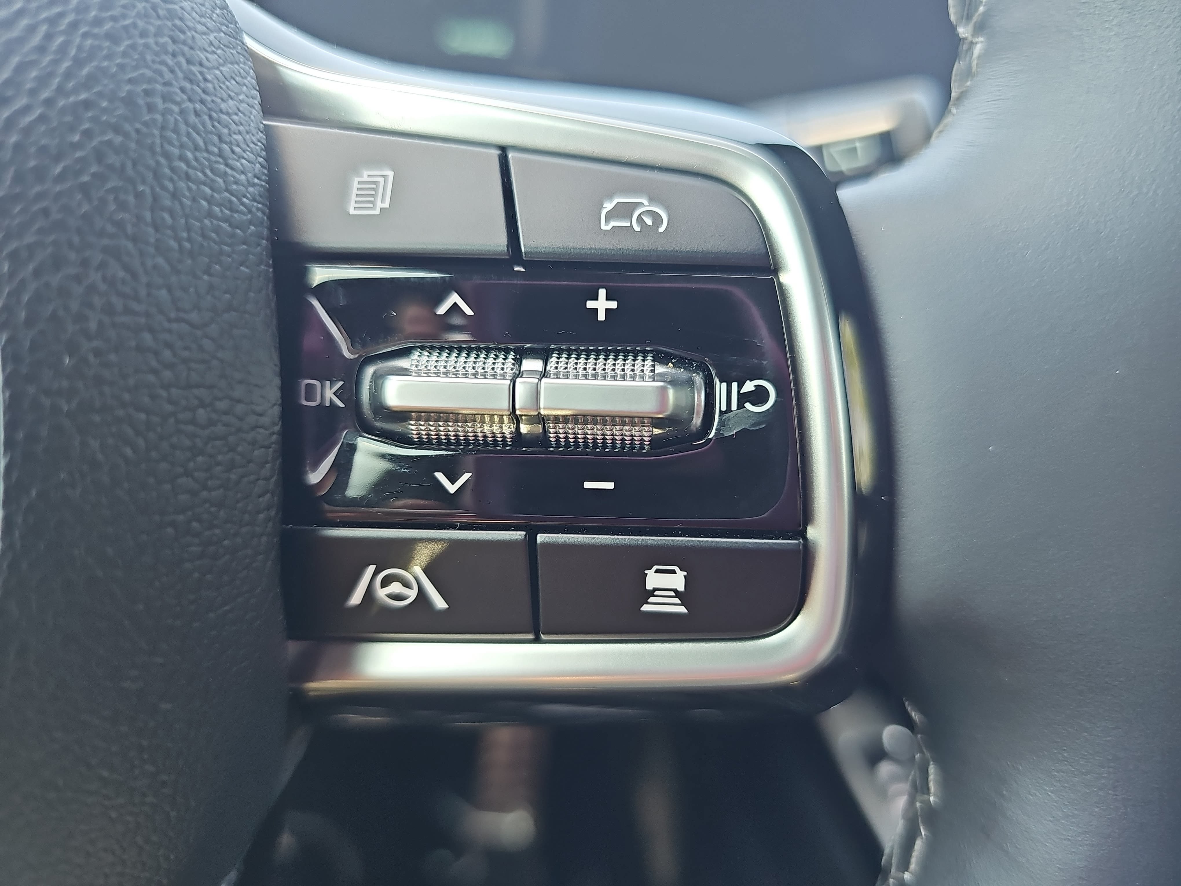 Used 2025 Kia Sorento SX Prestige AWD/4WD image 19