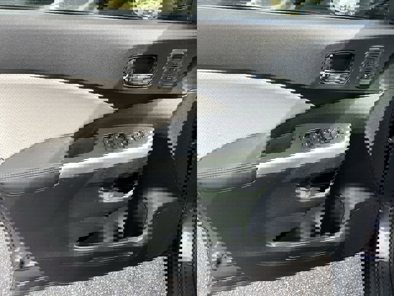 Used 2016 Honda CR-V Touring image 14