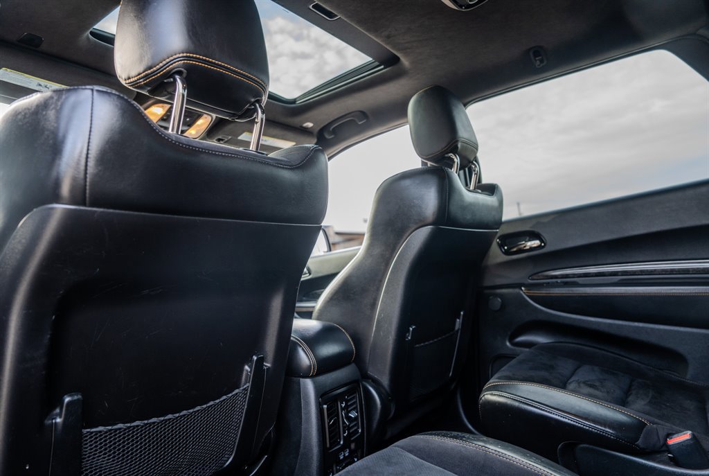 Used 2023 Dodge Durango R/T w/ Hemi Orange Plus Package image 31