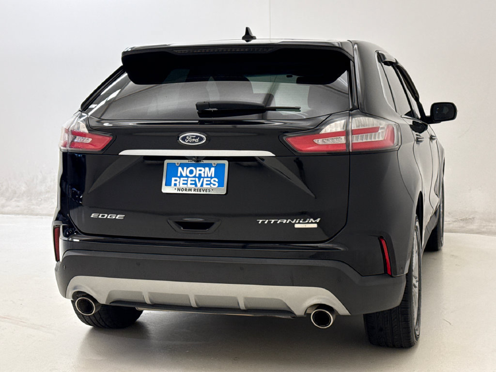 Used 2019 Ford Edge Titanium w/ Equipment Group 301A AWD/4WD image 9