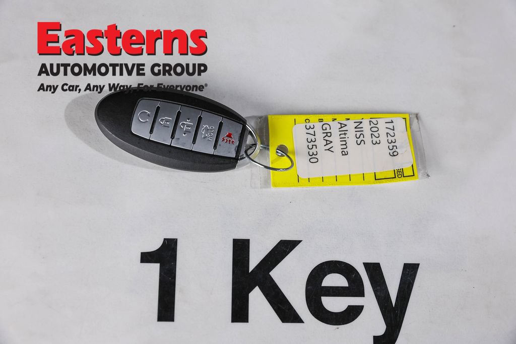 Used 2023 Nissan Altima 2.5 SR w/ SR Premium Package FWD image 25