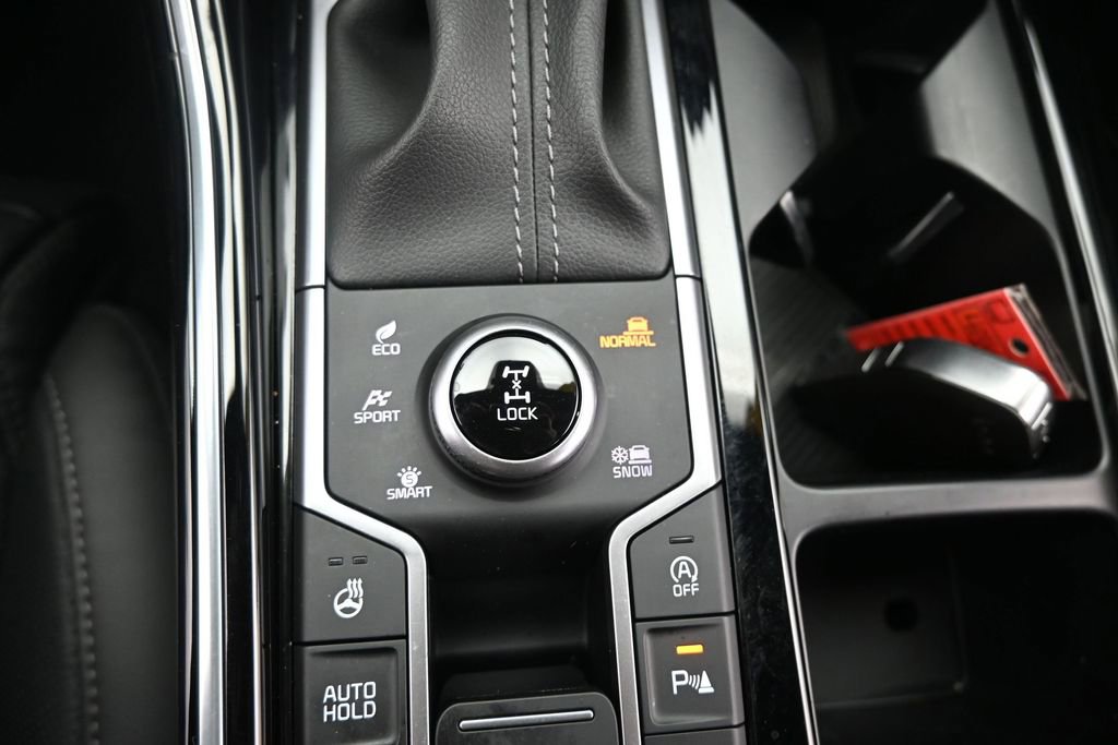 Certified 2025 Kia Sorento SX Prestige AWD/4WD image 38