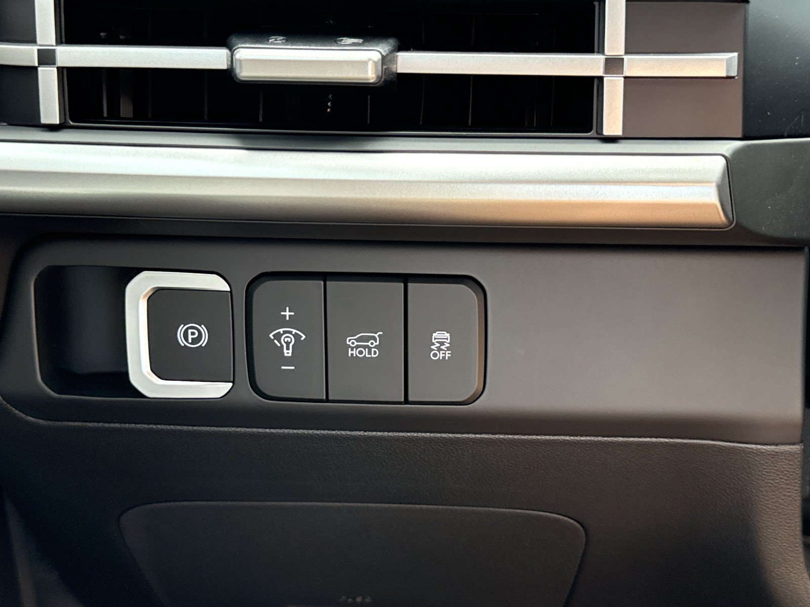 New 2027 Hyundai Santa Fe SEL FWD image 18