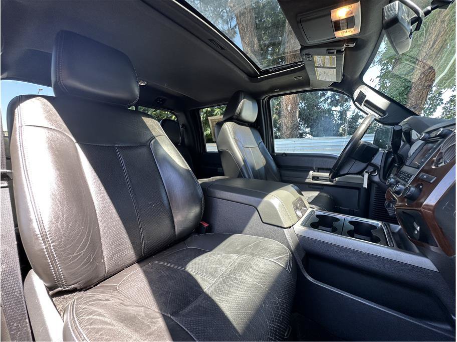Used 2011 Ford F250 Lariat w/ Lariat Ultimate Pkg AWD/4WD image 4