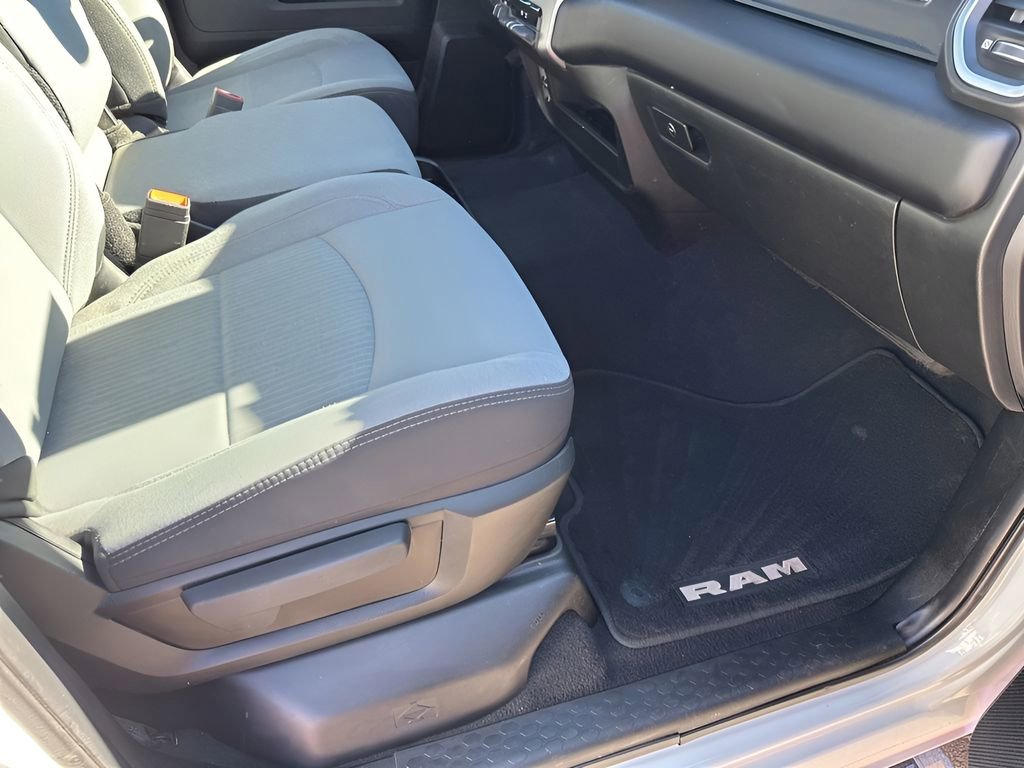 Used 2024 RAM 3500 Big Horn AWD/4WD image 16
