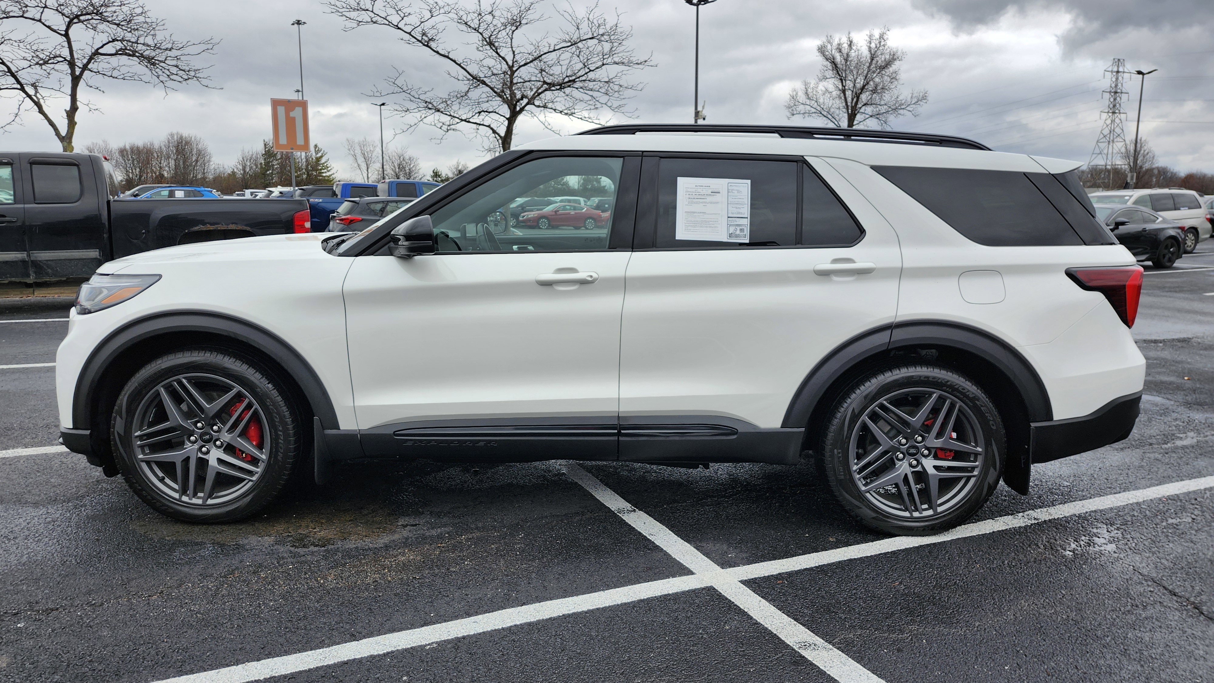 Used 2025 Ford Explorer ST w/ Sun And Sound Package image 17