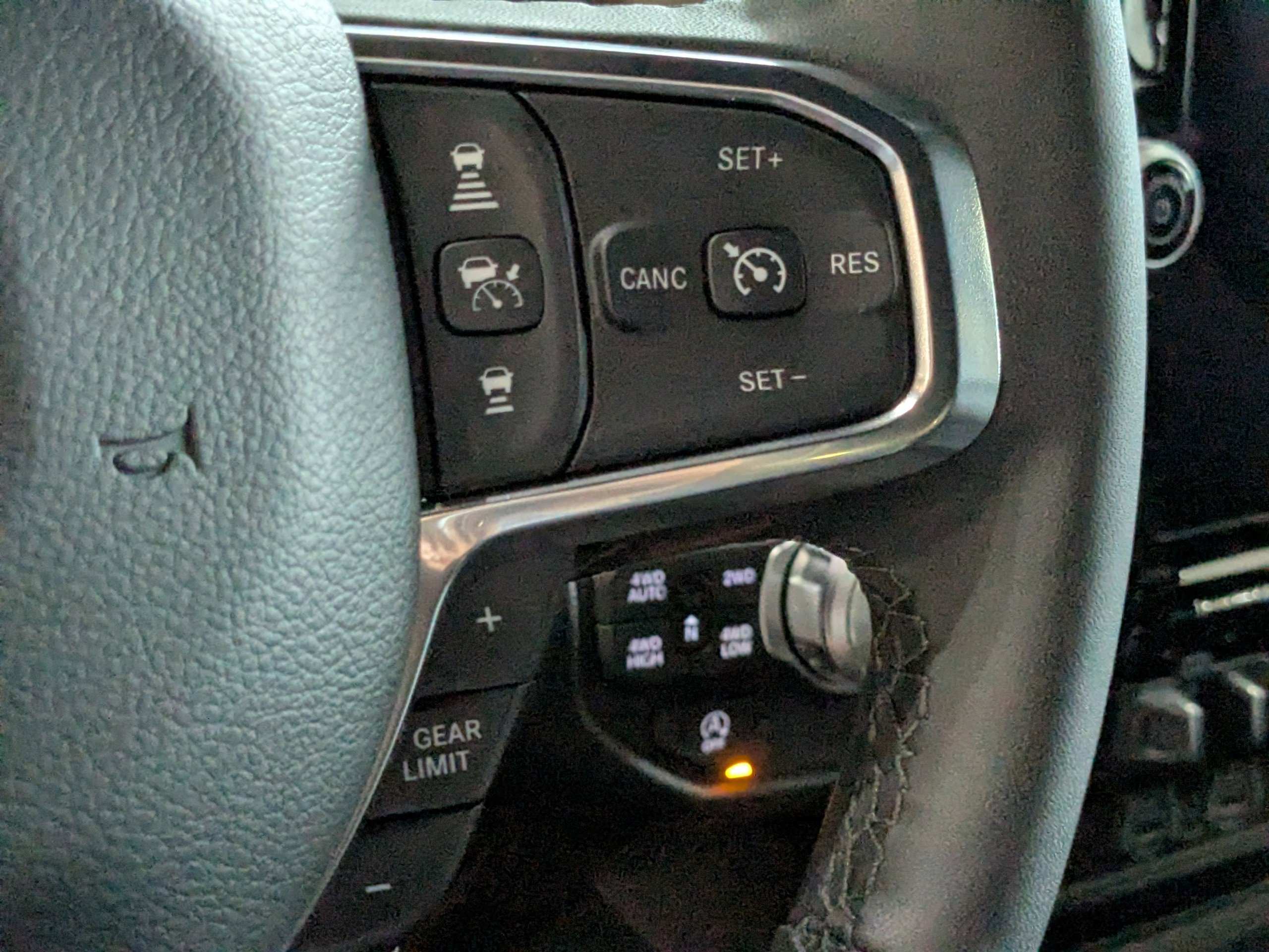 New 2026 RAM 1500 Laramie AWD/4WD image 29