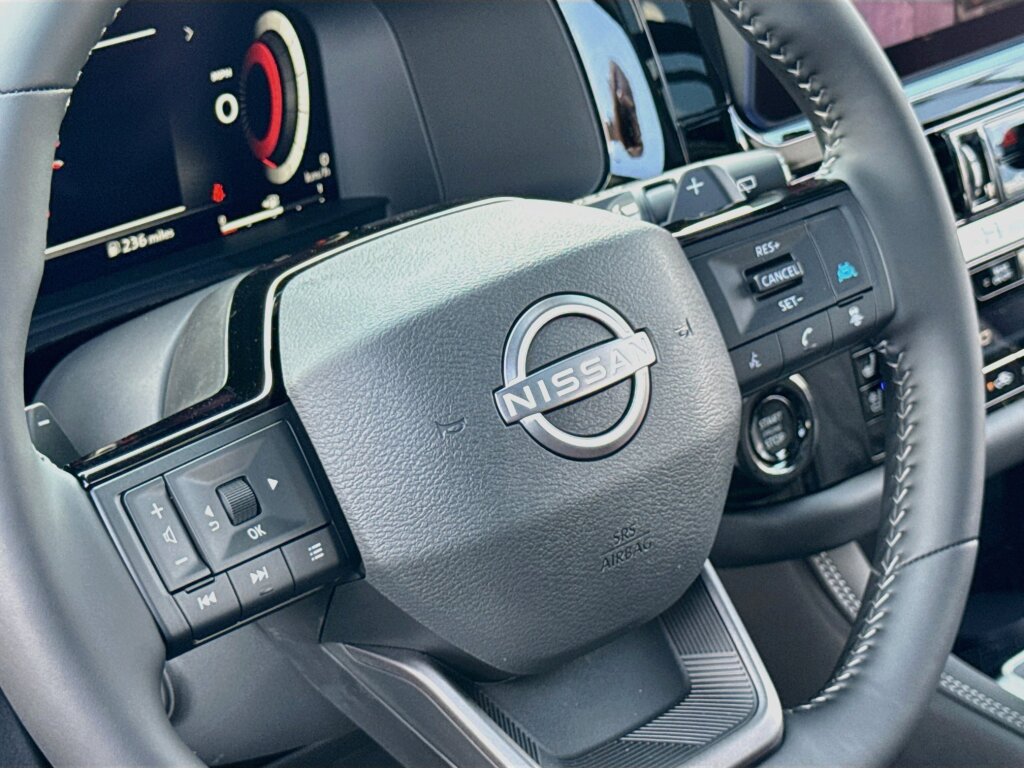 New 2026 Nissan Pathfinder Platinum AWD/4WD image 5