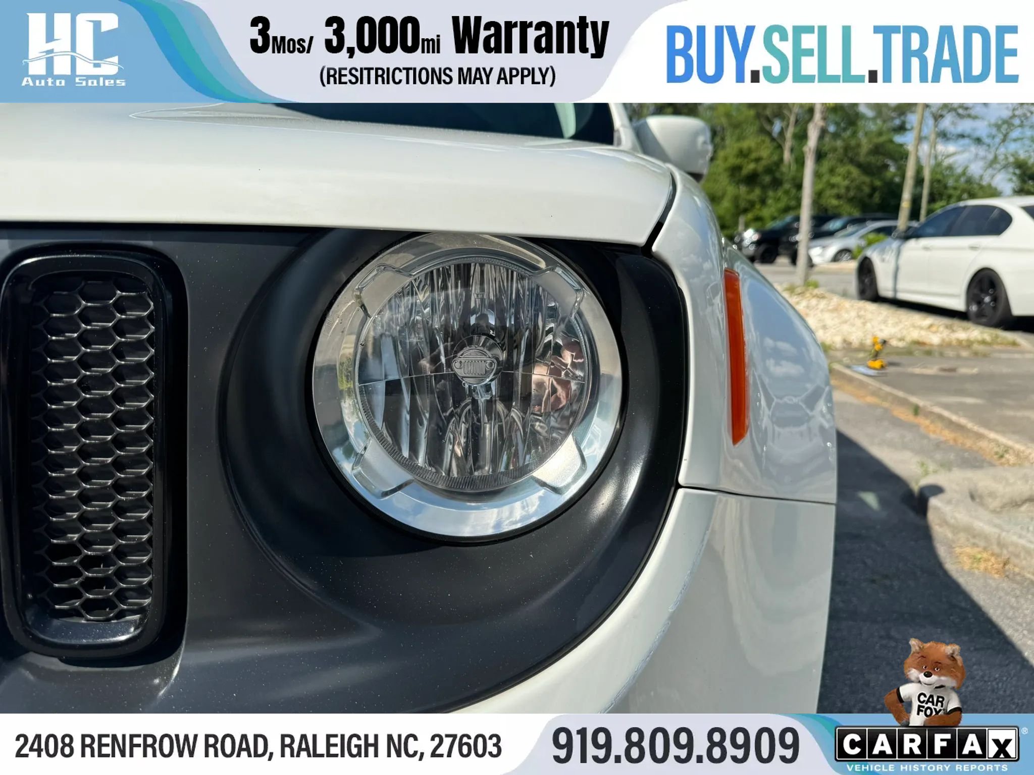 Used 2018 Jeep Renegade Altitude w/ UConnect 8.4 Nav Group FWD image 9