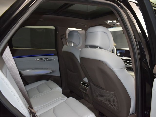 Used 2026 Genesis GV70 2.5T Advanced image 11