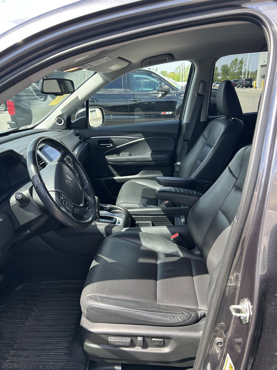 Used 2017 Honda Ridgeline RTL-T image 16