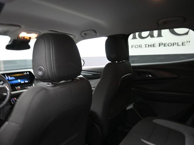 Used 2025 Chevrolet TrailBlazer LT w/ Convenience Package image 23