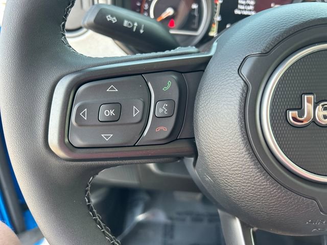 New 2025 Jeep Gladiator Sport image 16