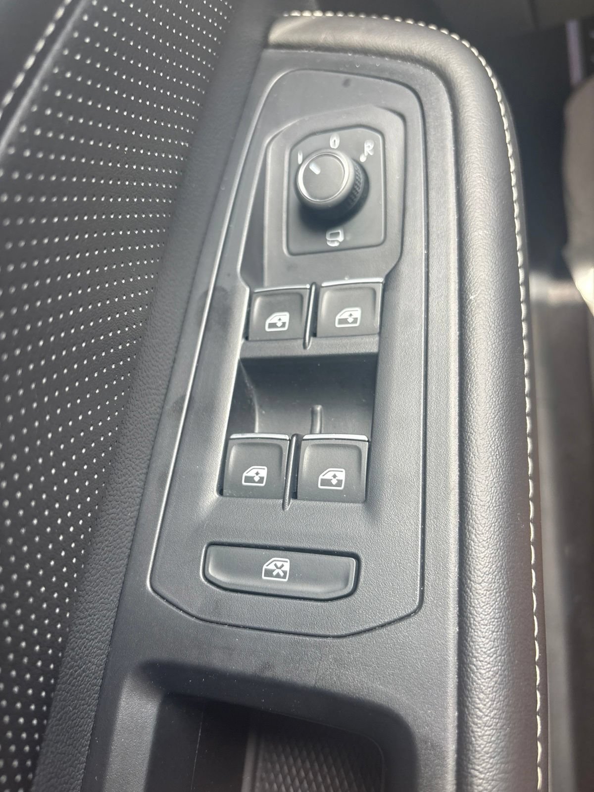 Used 2024 Chevrolet Tahoe LT RWD image 48