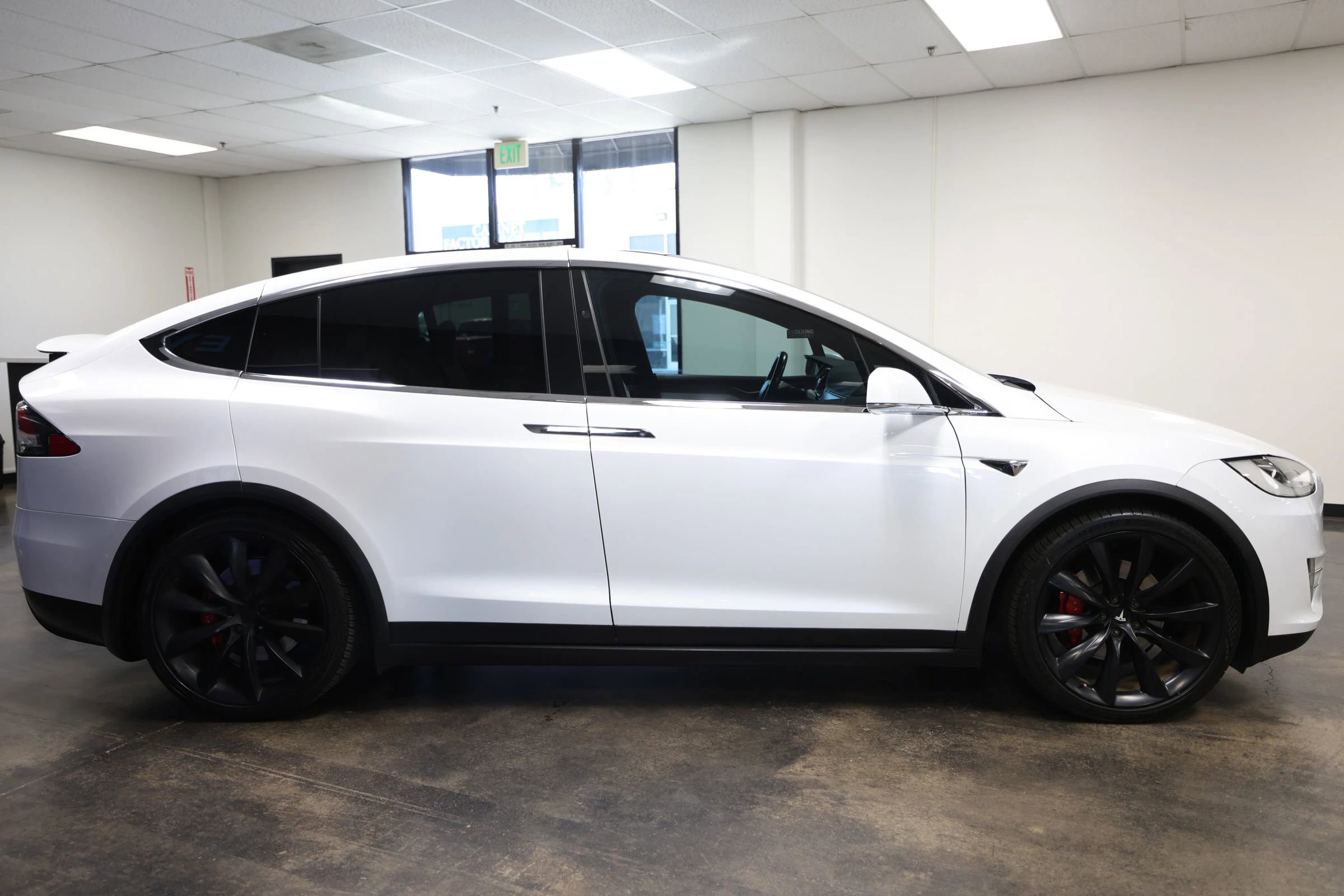Used 2017 Tesla Model X P100D image 8