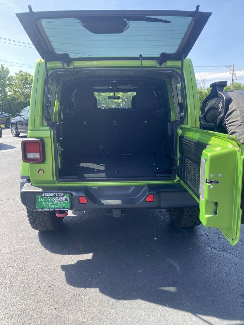 Used 2019 Jeep Wrangler Unlimited Rubicon w/ Cold Weather Group AWD/4WD image 5