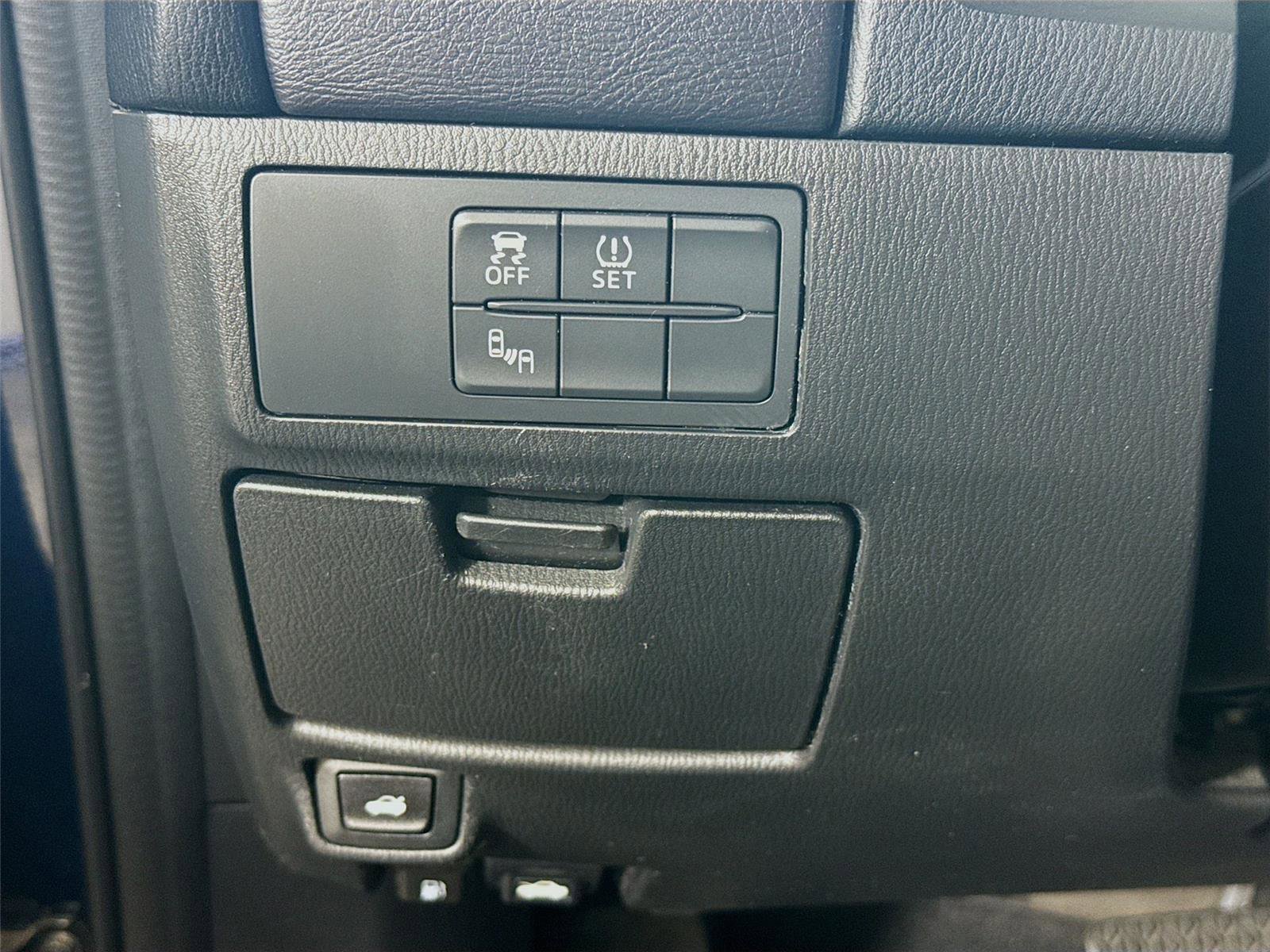 Used 2016 MAZDA MAZDA6 Touring FWD image 7