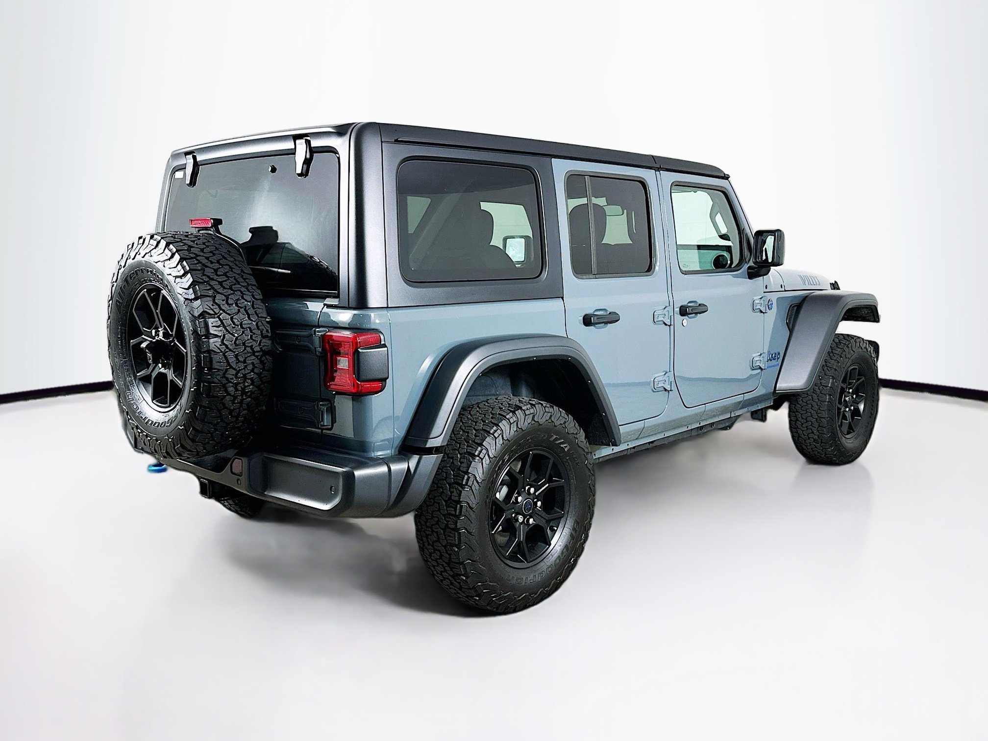 Used 2024 Jeep Wrangler Willys image 9