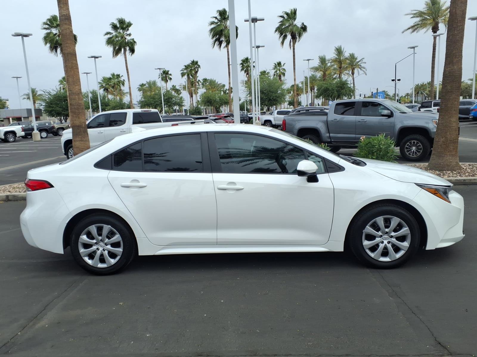 Certified 2025 Toyota Corolla LE FWD image 3