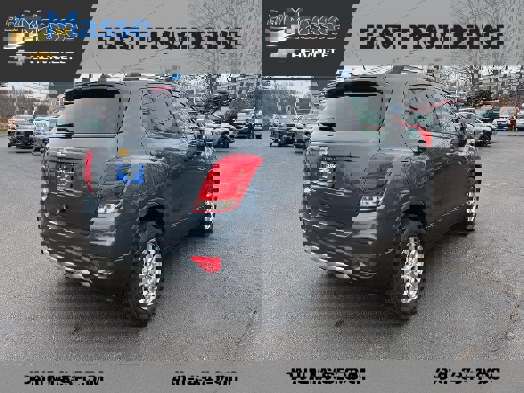 Certified 2022 Chevrolet Trax LT w/ LT Convenience Package image 7