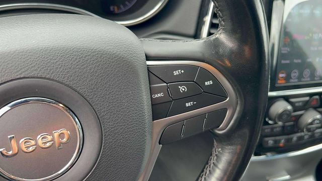 Used 2020 Jeep Grand Cherokee Laredo w/ Quick Order Package 2BN North AWD/4WD image 25