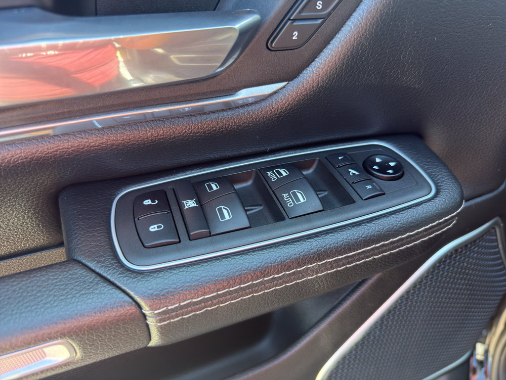 Used 2021 RAM 1500 Laramie AWD/4WD image 12