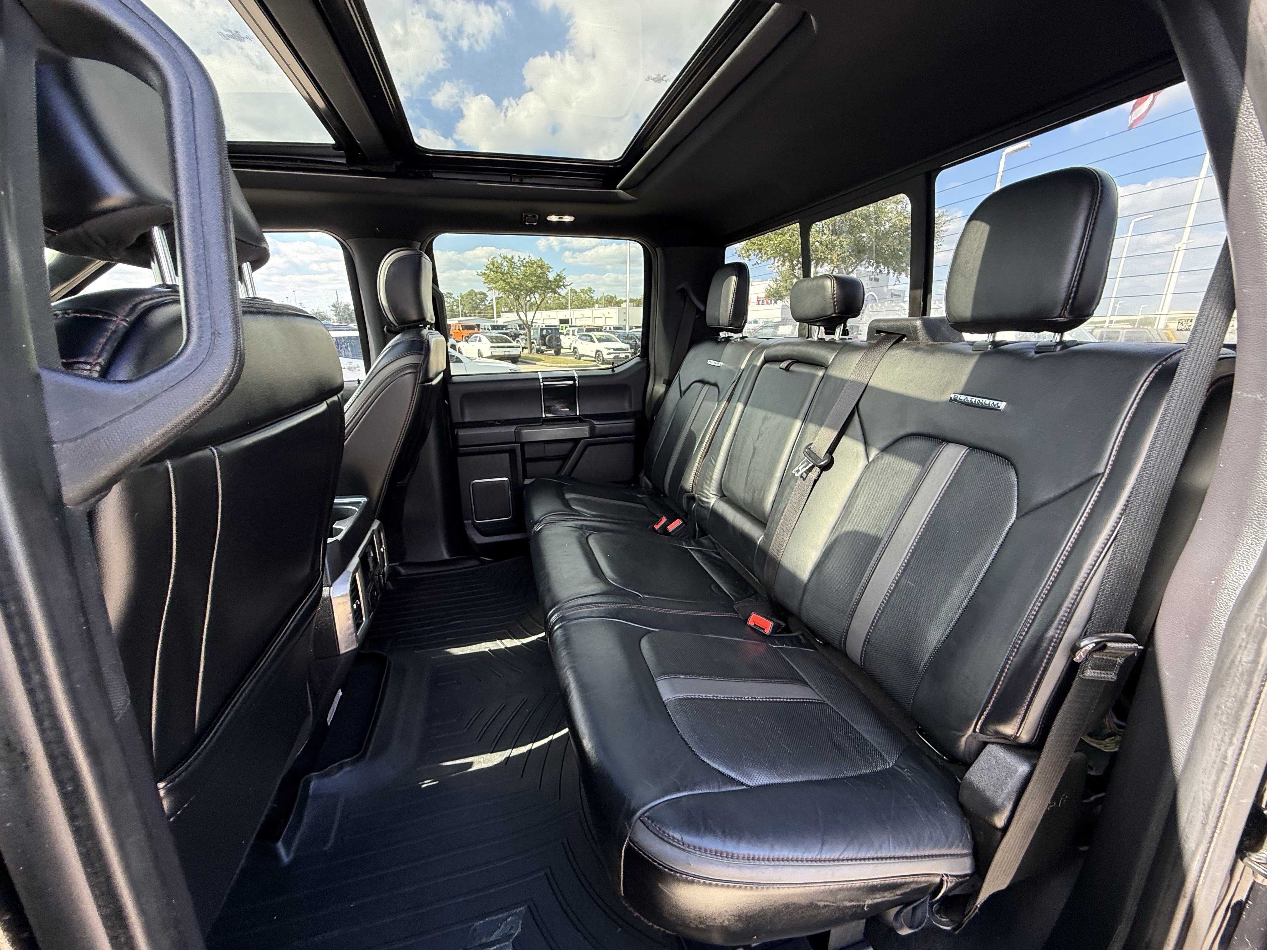 Used 2021 Ford F250 Platinum w/ FX4 Off-Road Package image 30