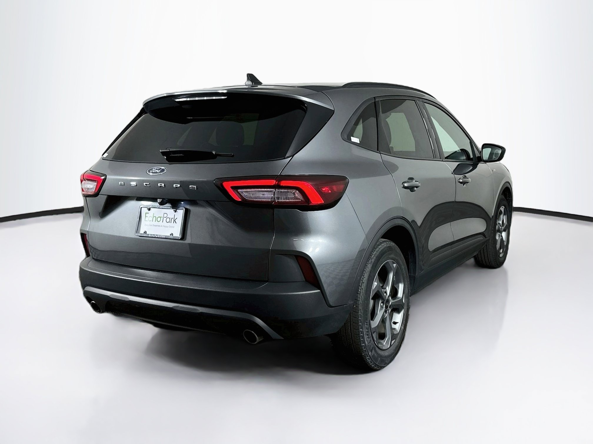 Used 2025 Ford Escape ST-Line FWD image 9