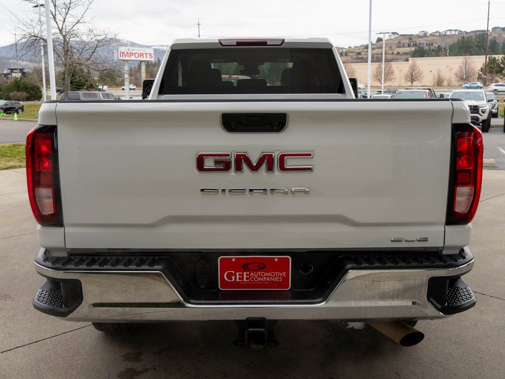 Used 2024 GMC Sierra 3500 SLE w/ SLE Convenience Package image 6
