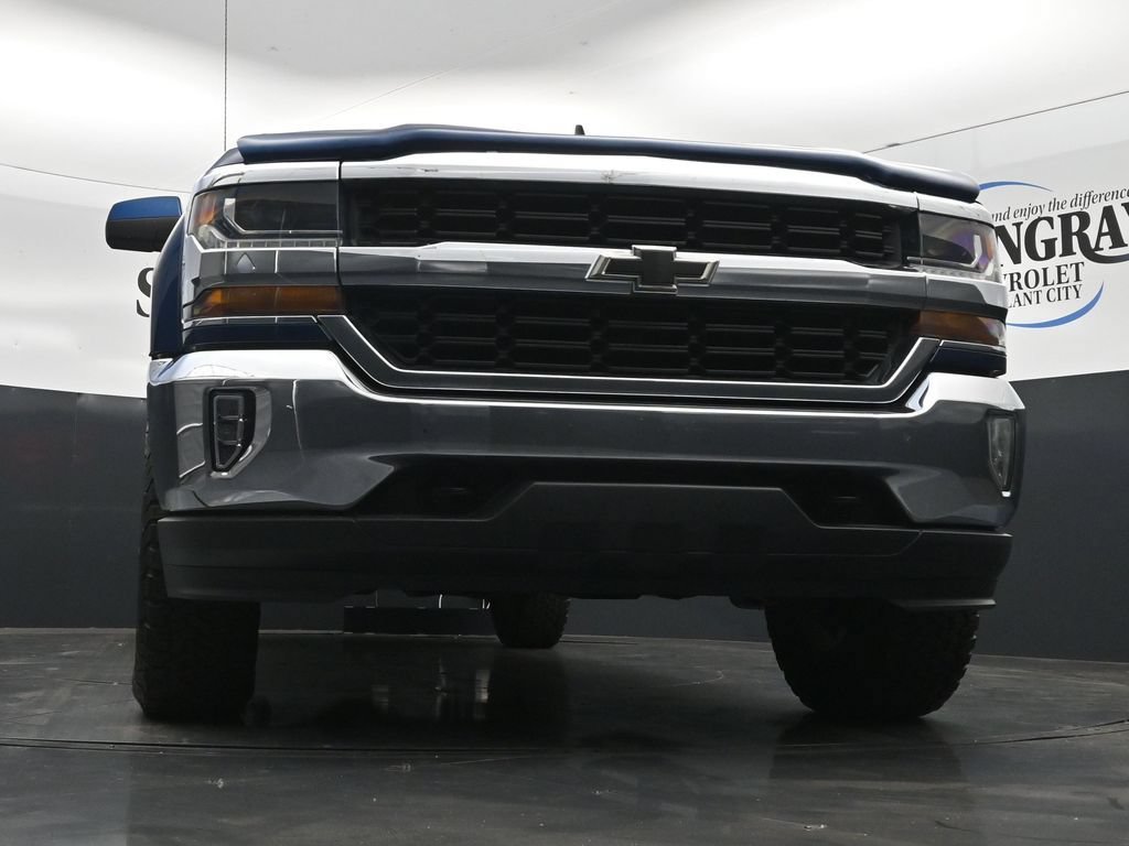 Used 2018 Chevrolet Silverado 1500 LT w/ All Star Edition AWD/4WD image 27