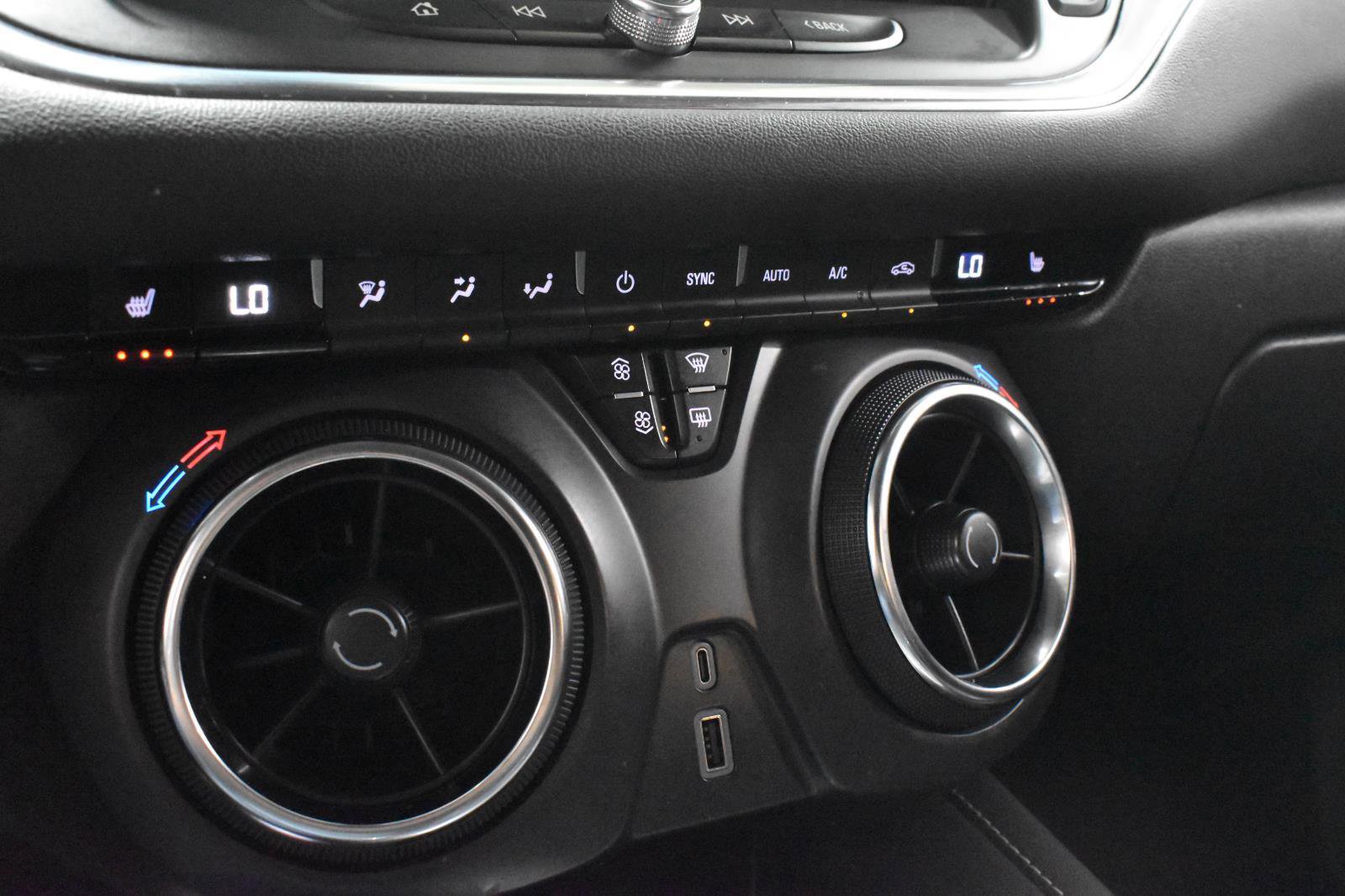 Used 2024 Chevrolet Blazer LT FWD image 20