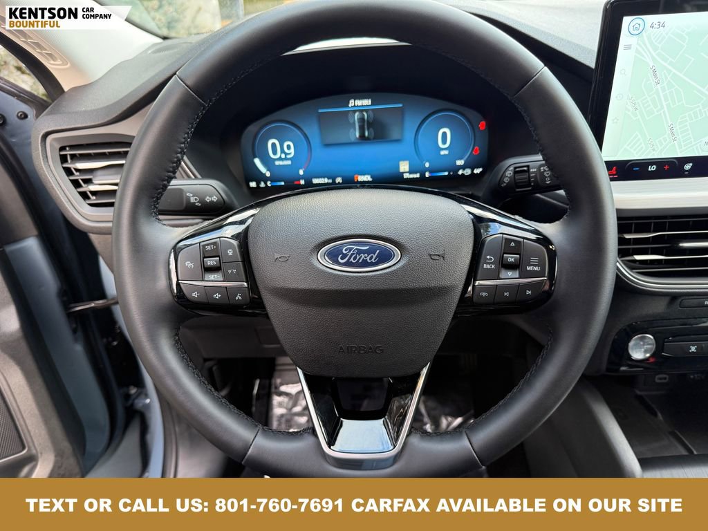 Used 2025 Ford Escape Platinum image 17