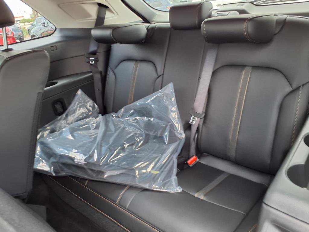 Certified 2025 MAZDA CX-90 3.3 Turbo w/ Select Package image 17