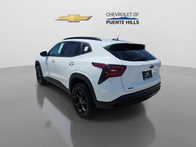 New 2026 Chevrolet Trax LT w/ Midnight Edition FWD image 6
