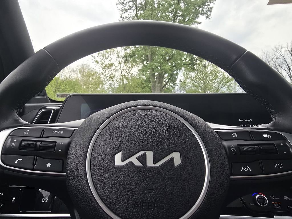 Used 2025 Kia Sportage X-Line w/ Premium Package AWD/4WD image 28