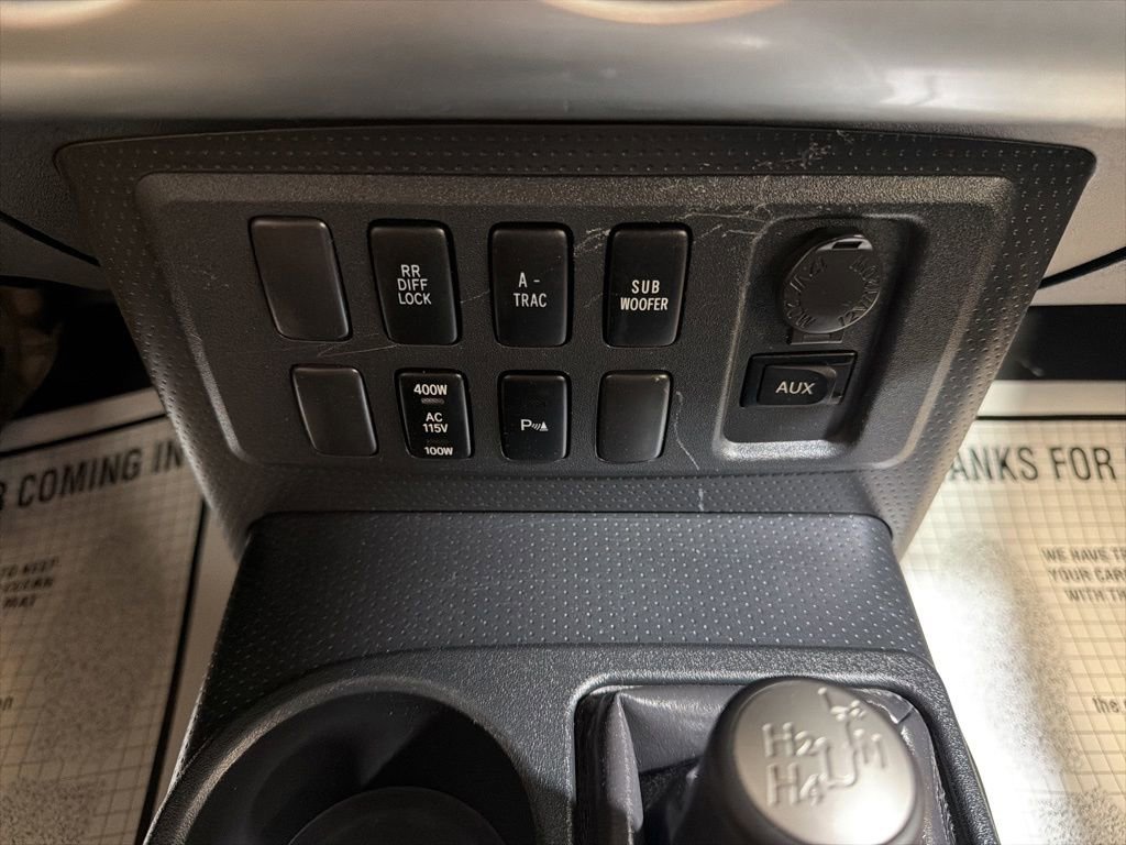 Used 2008 Toyota FJ Cruiser 4WD image 23
