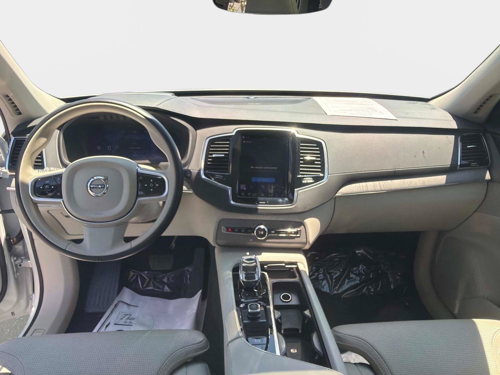 Used 2025 Volvo XC90 T8 Ultra w/ Protection Package Premier AWD/4WD image 16