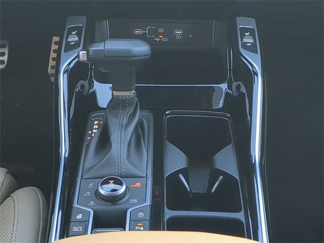 Used 2025 Kia Sorento SX Prestige w/ Olive Brown Leather Package image 18