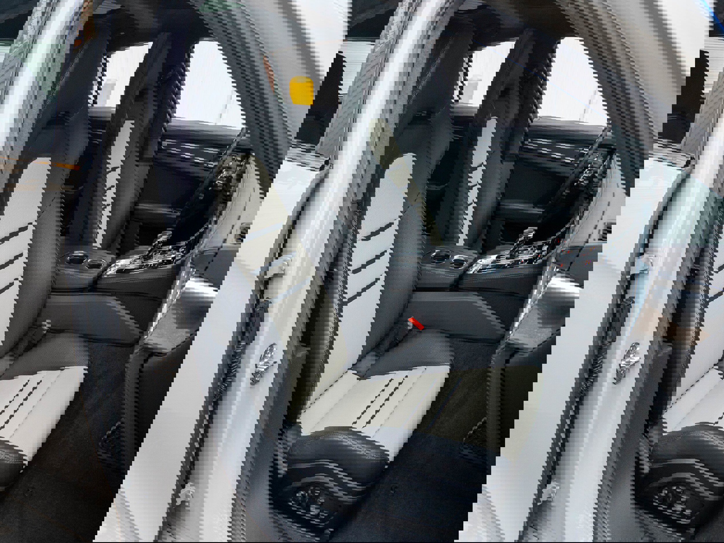 Used 2022 Porsche Panamera GTS w/ Premium Package image 32