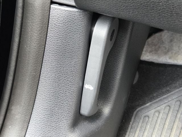 Used 2025 Kia Soul LX w/ LX Technology Package FWD image 39